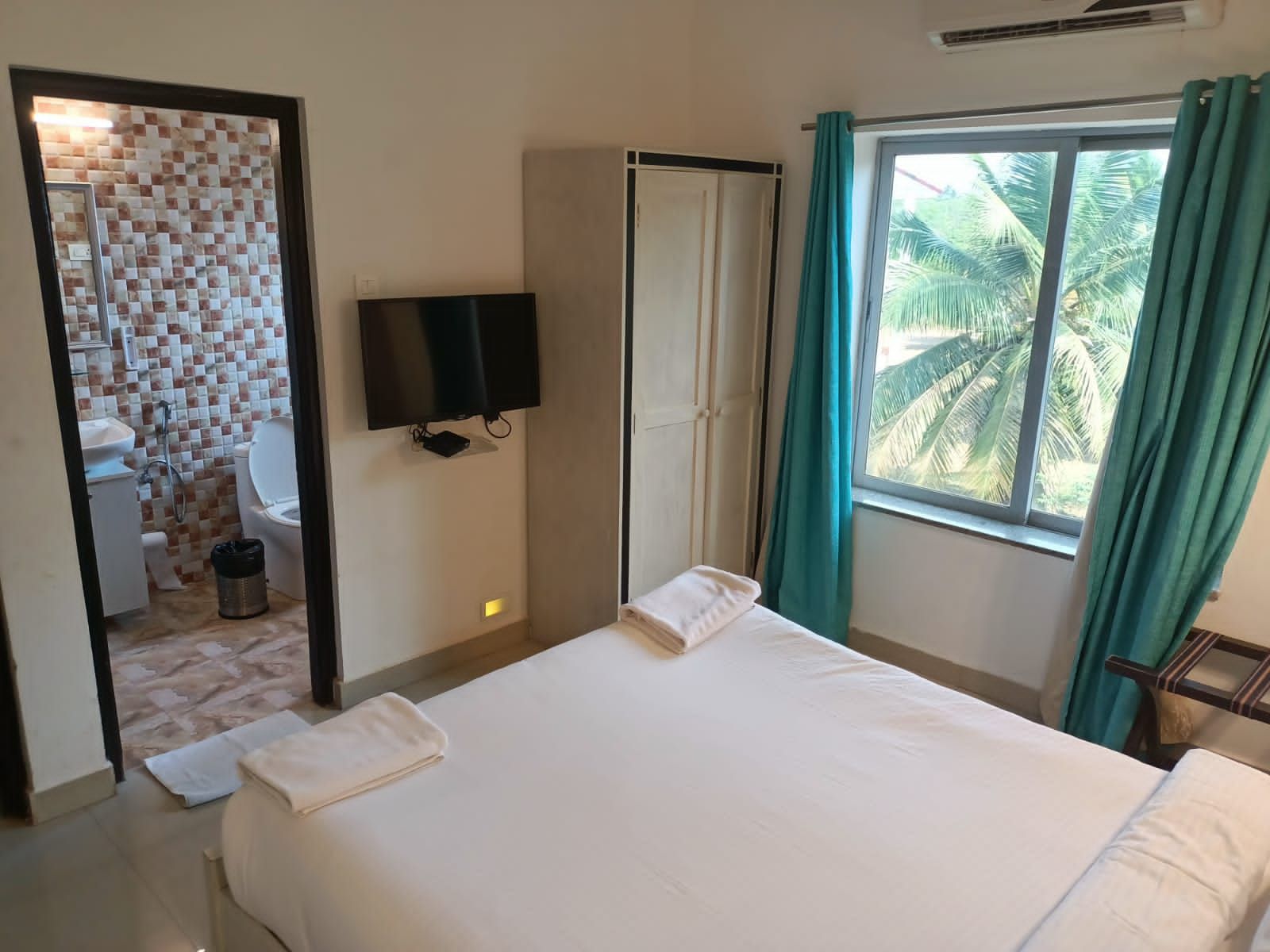 Luxury Riverside Stay in North Goa