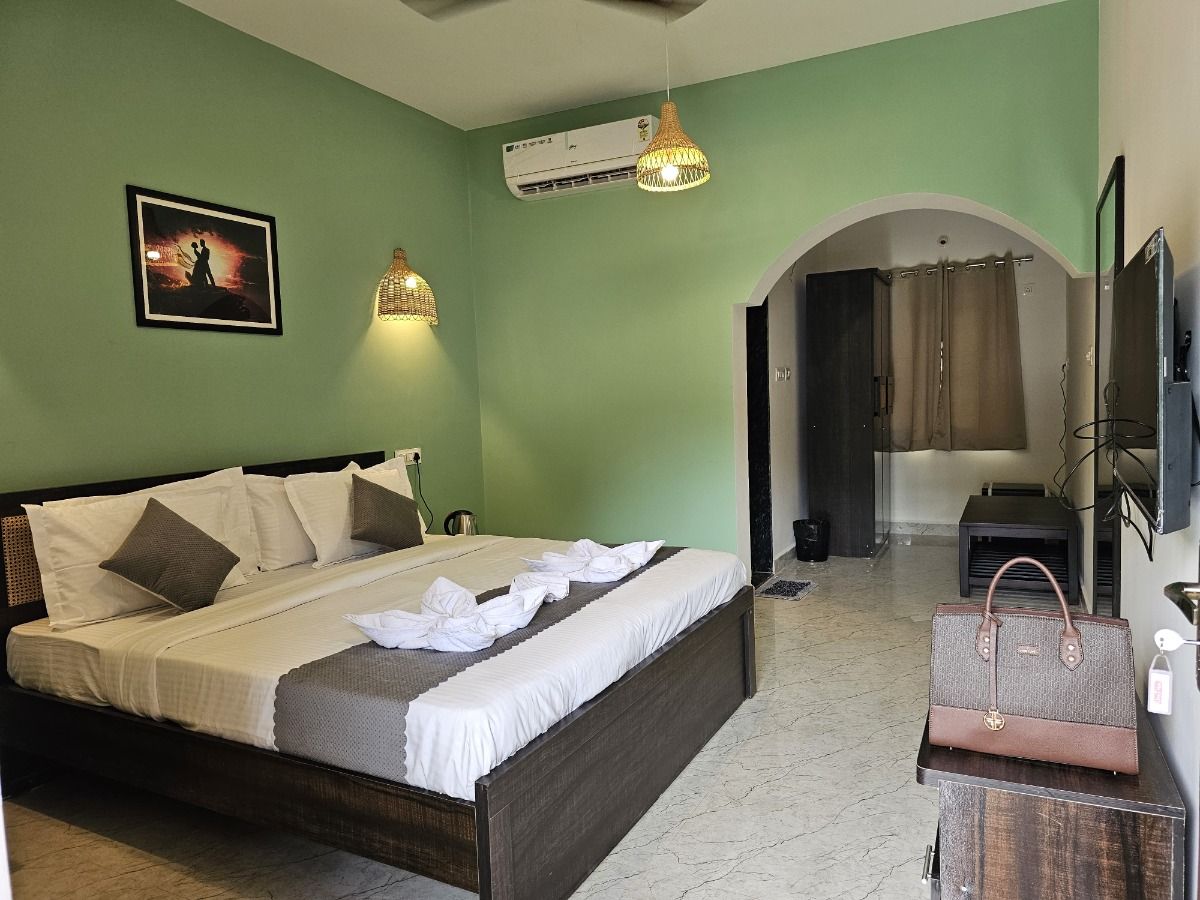 Luxury 9 BHK Villa with Private Pool in Goa